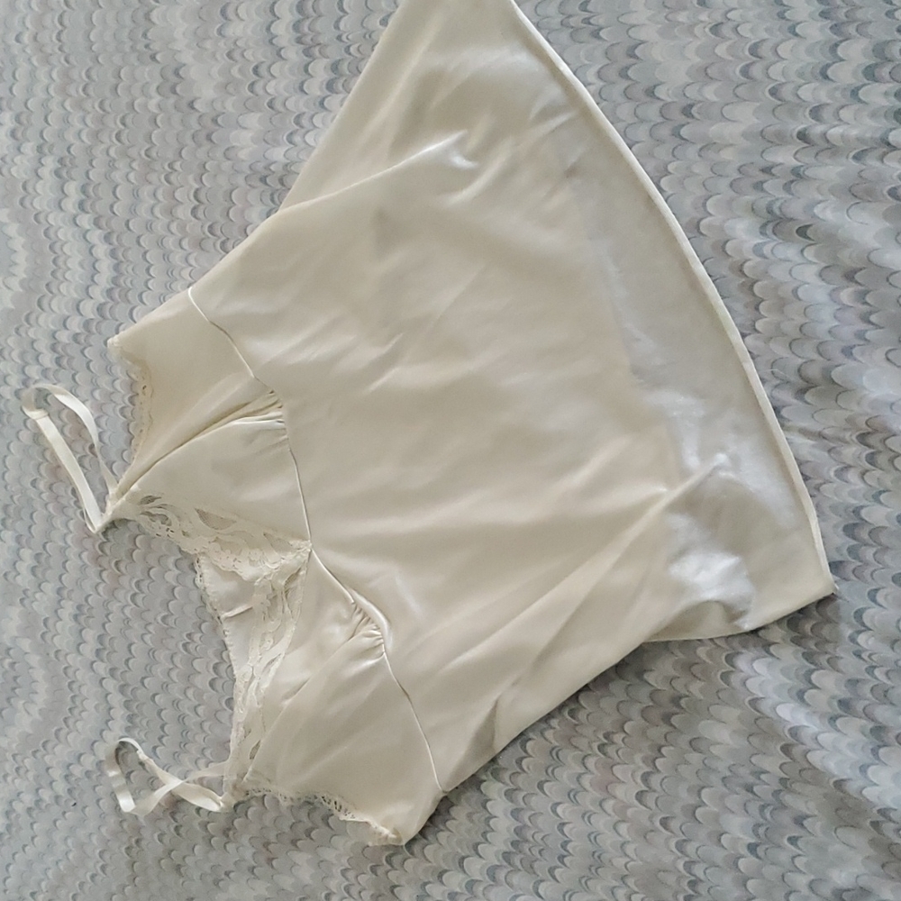 VINTAGE size 36 Vanity fair
